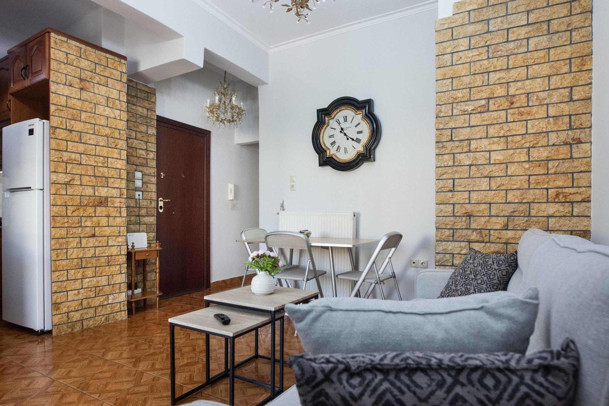 Central 2 Bd Apt With Balcony By Monastiraki Athen Eksteriør bilde